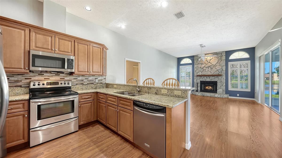 602 137TH STREET — photo 17 of 52