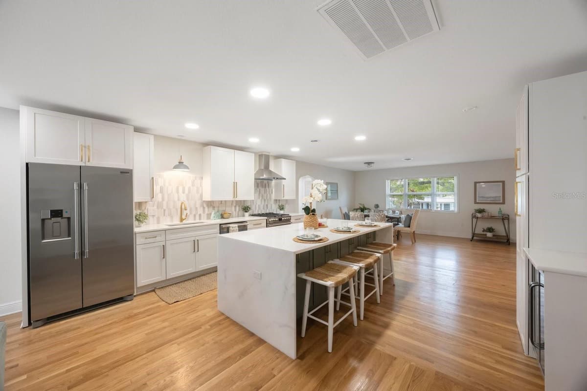 5020 15TH AVENUE — photo 13 of 40