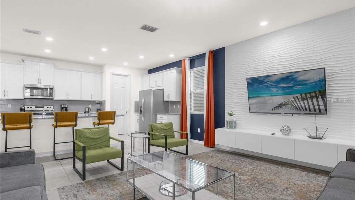 2089 TROPICAL PALMS CIRCLE — photo 15 of 85