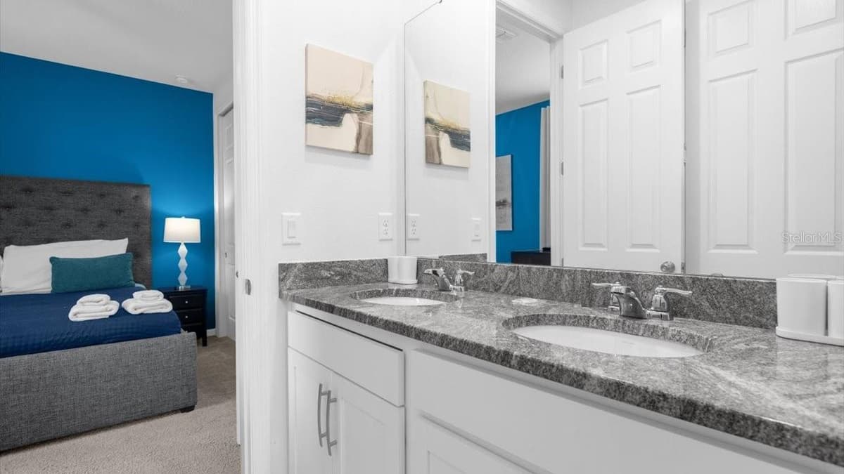 2089 TROPICAL PALMS CIRCLE — photo 57 of 85