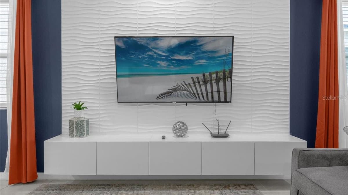 2089 TROPICAL PALMS CIRCLE — photo 18 of 85