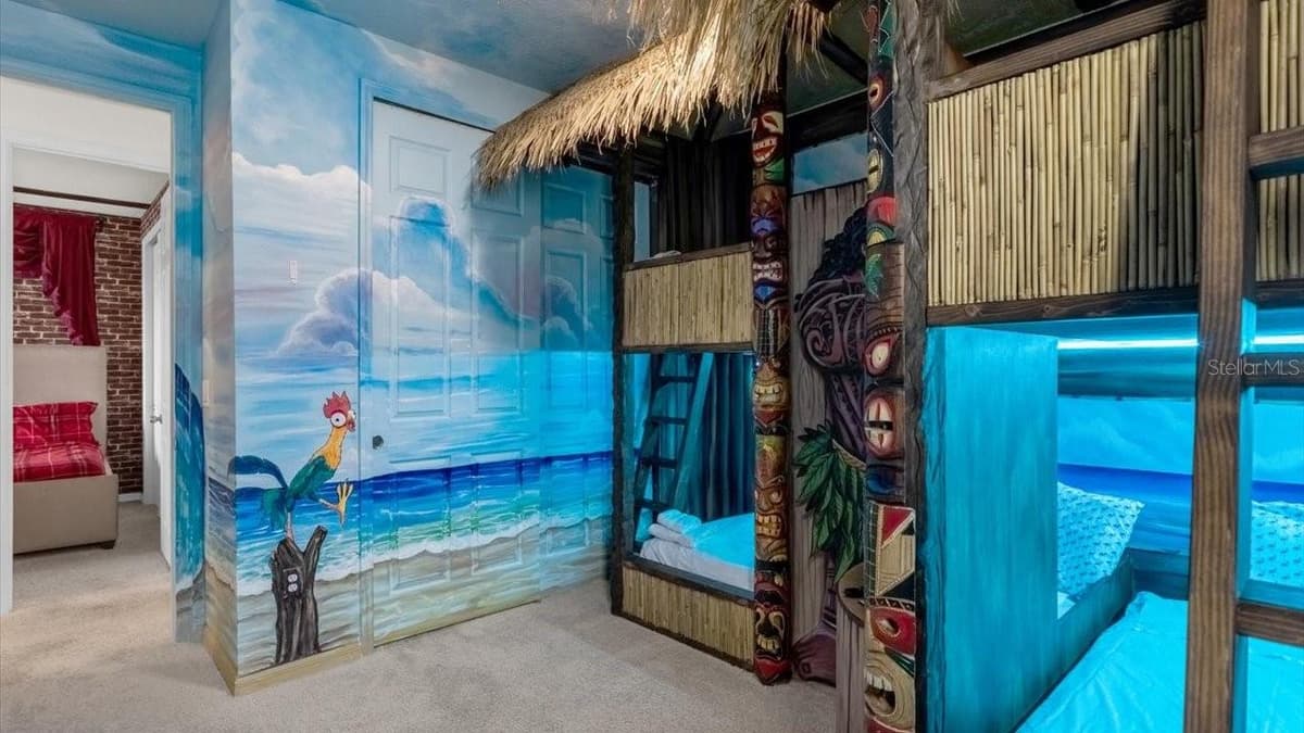 2089 TROPICAL PALMS CIRCLE — photo 32 of 85