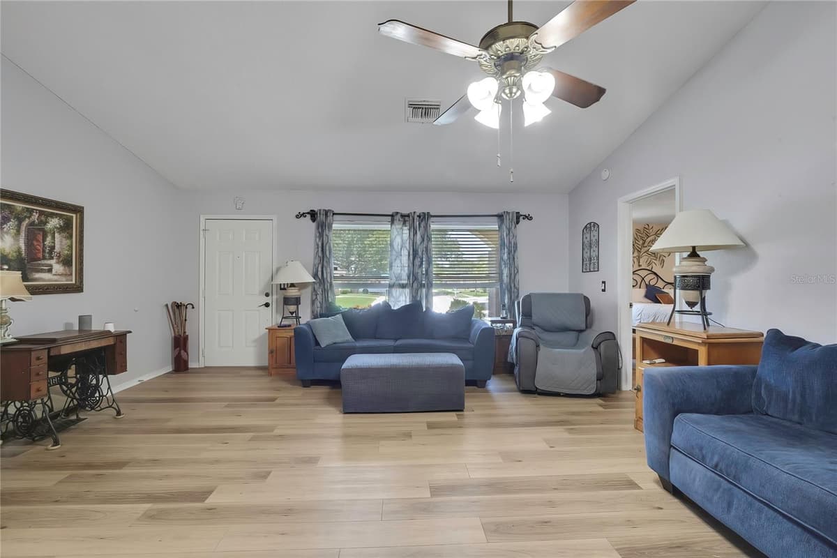 5426 LA PLATA DRIVE — photo 8 of 50