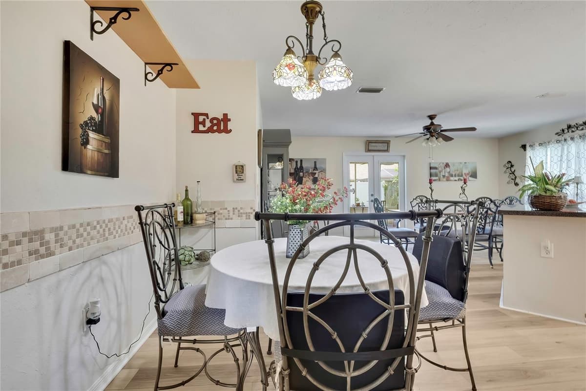 5426 LA PLATA DRIVE — photo 16 of 50
