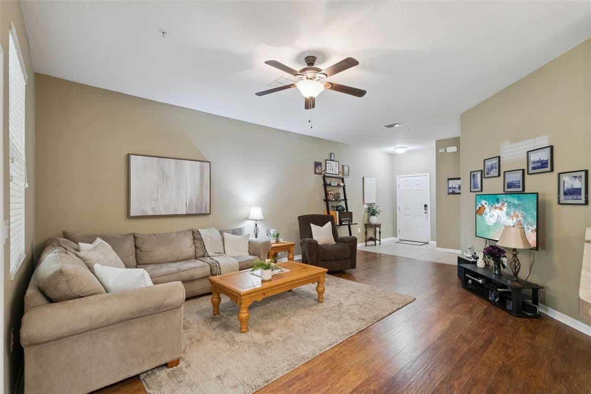 15514 CAMPDEN STREET — photo 5 of 29