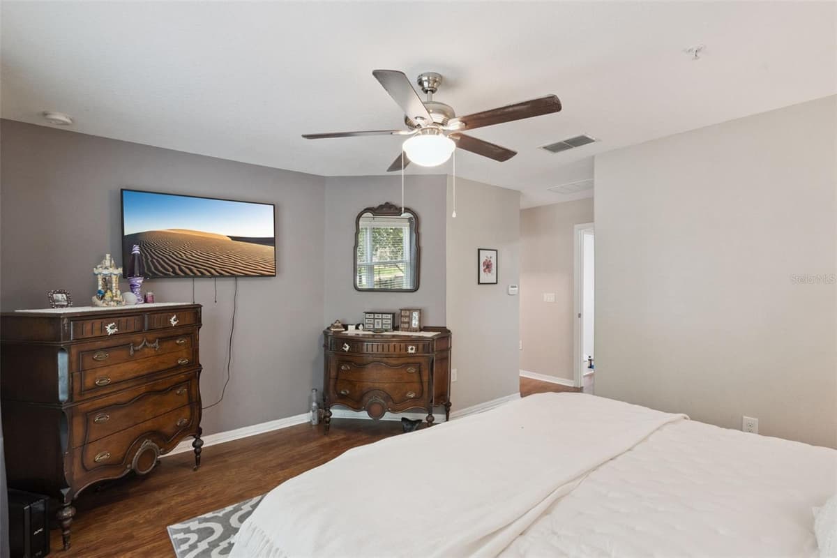 15514 CAMPDEN STREET — photo 14 of 29
