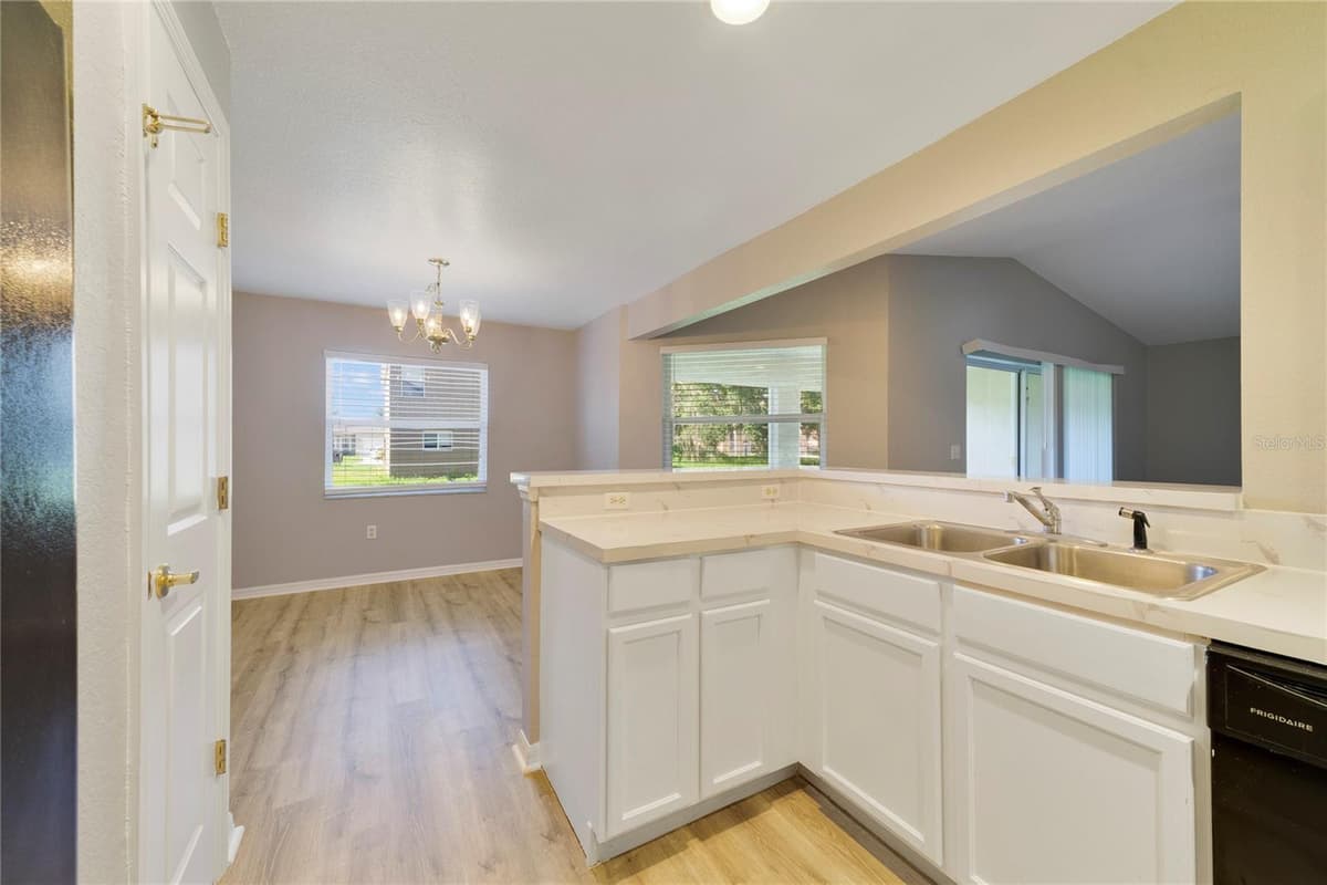 437 JAY COURT — photo 8 of 25