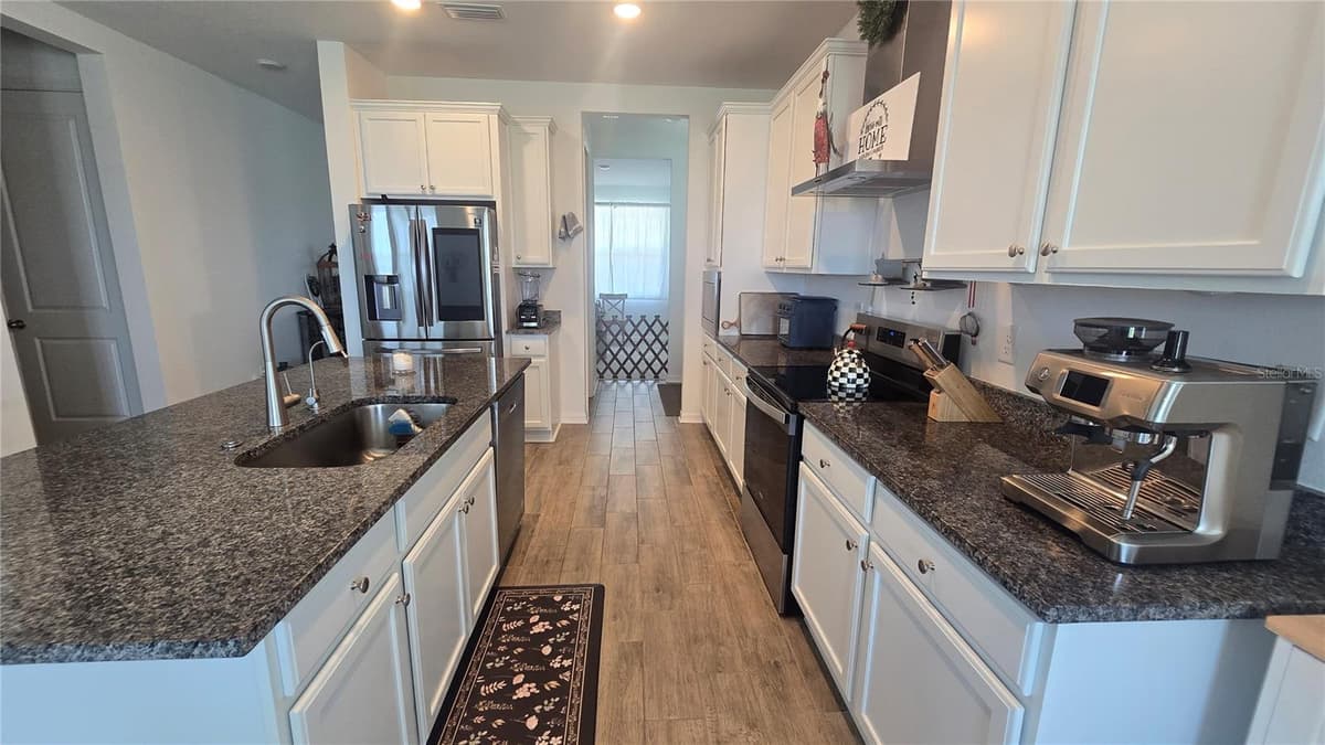 12163 STIRRUP DRIVE — photo 5 of 23