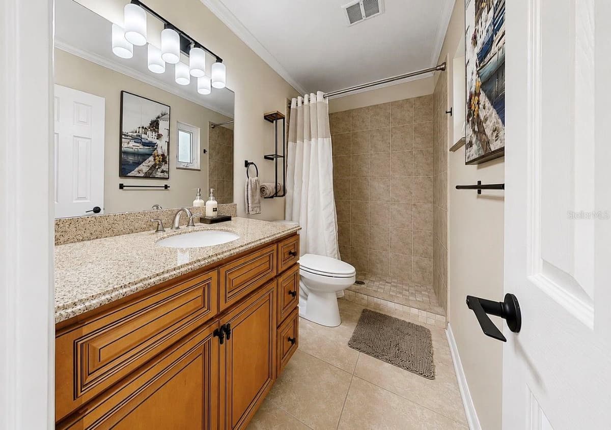 1005 HIGHGROVE COURT — photo 18 of 36