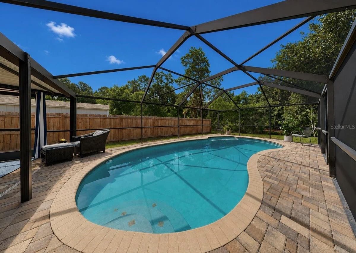 1005 HIGHGROVE COURT — photo 4 of 36