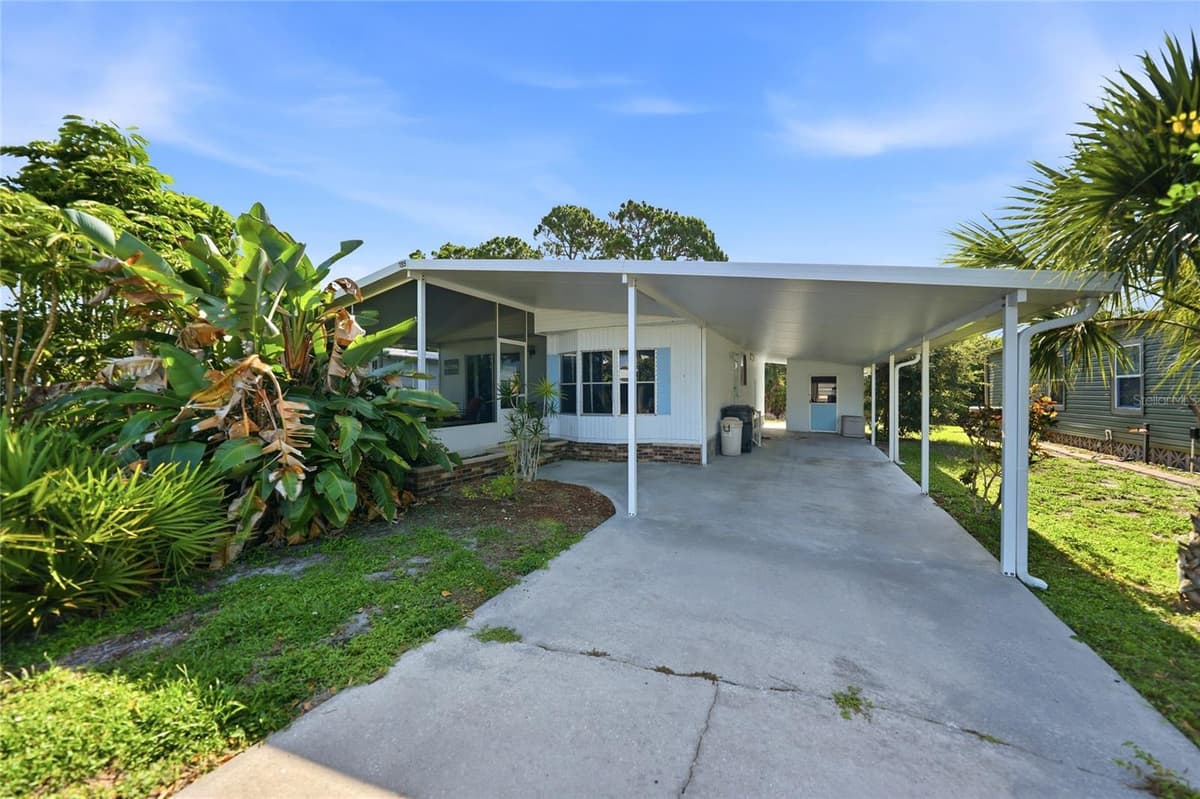 195 FIJI CIRCLE — photo 25 of 51