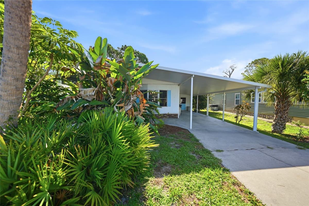 195 FIJI CIRCLE — photo 28 of 51