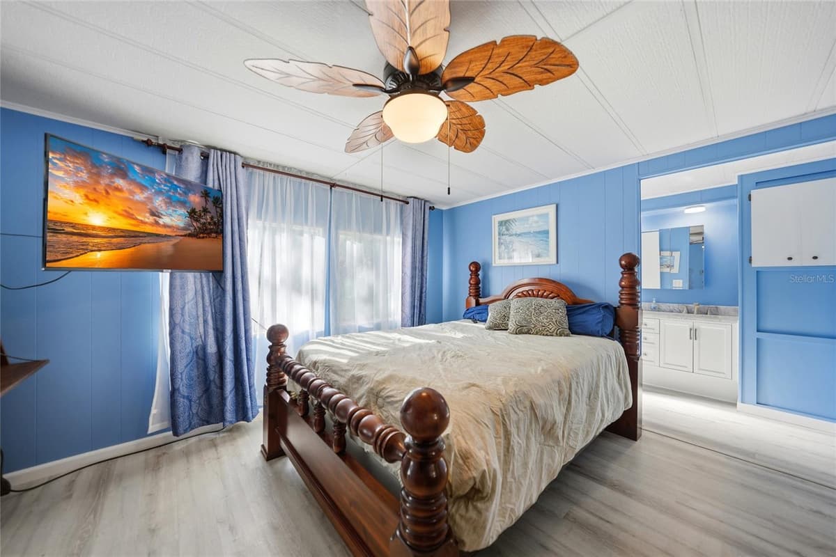 195 FIJI CIRCLE — photo 11 of 51