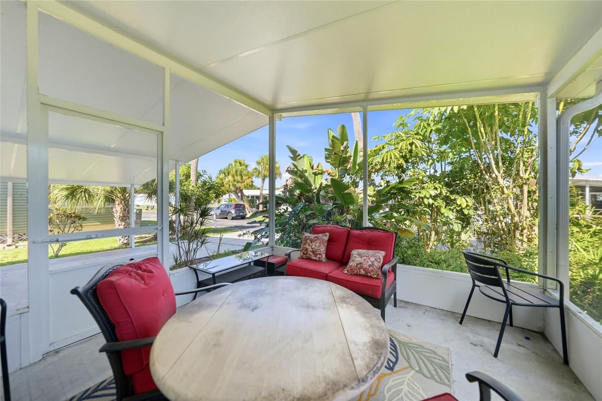 195 FIJI CIRCLE — photo 23 of 51