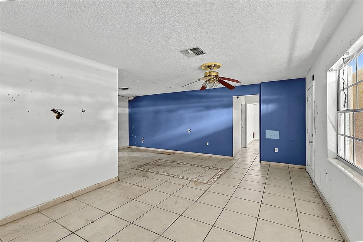 4830 COCO PALM DRIVE — photo 6 of 26