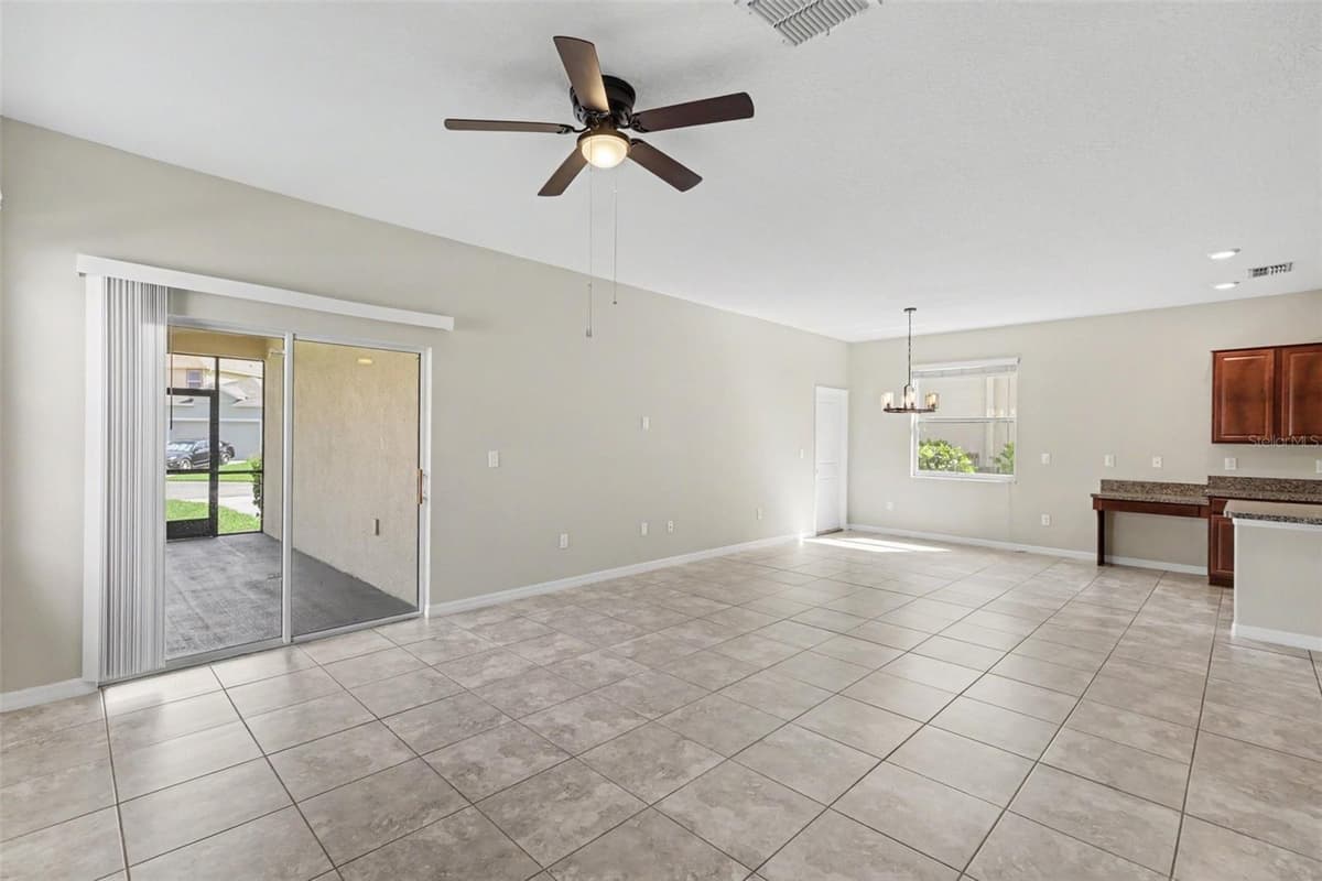 21087 PLEASANT PLAINS PARKWAY — photo 8 of 26