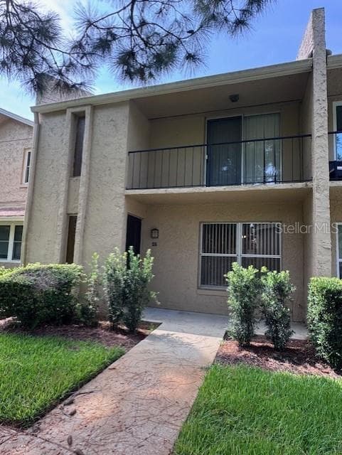 916 PARK LAKE CIRCLE — photo 2 of 18