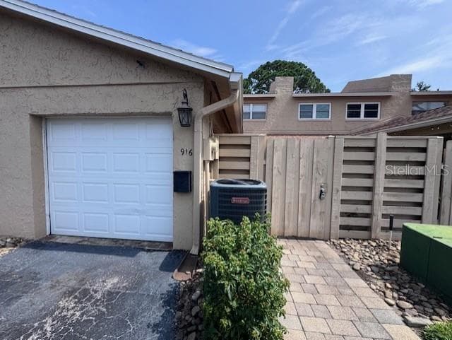 916 PARK LAKE CIRCLE — photo 15 of 18