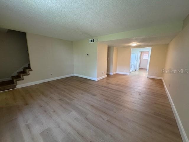 916 PARK LAKE CIRCLE — photo 4 of 18