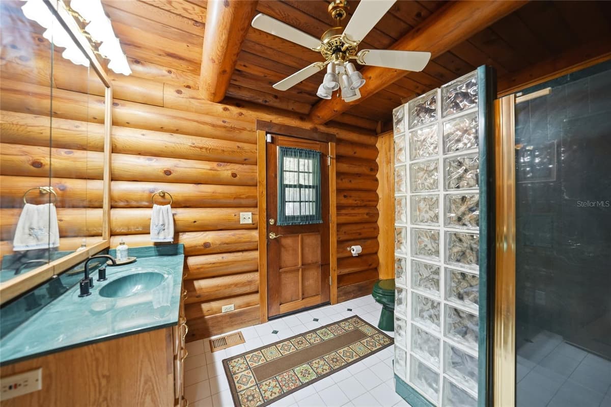8199 PINOAK COURT — photo 14 of 53