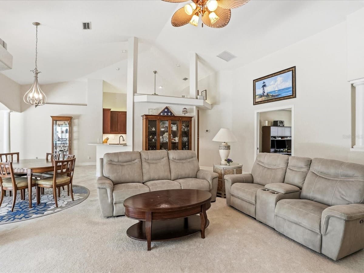 61 PINE VALLEY COURT — photo 10 of 55