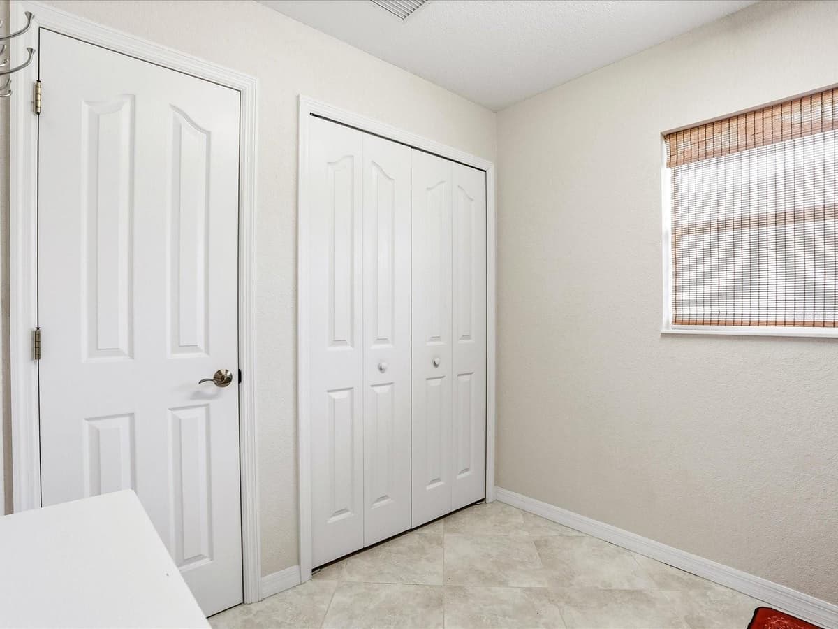 61 PINE VALLEY COURT — photo 36 of 55