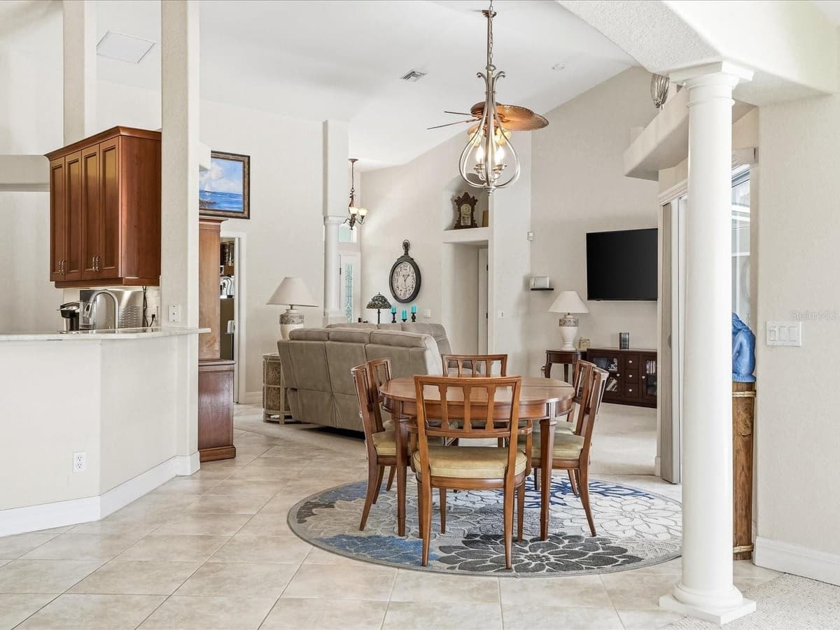 61 PINE VALLEY COURT — photo 19 of 55