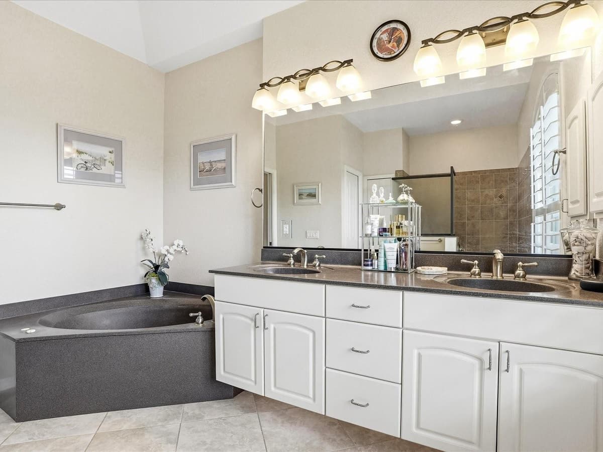 61 PINE VALLEY COURT — photo 24 of 55