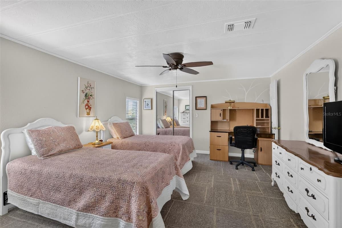 724 JASON DRIVE — photo 14 of 31