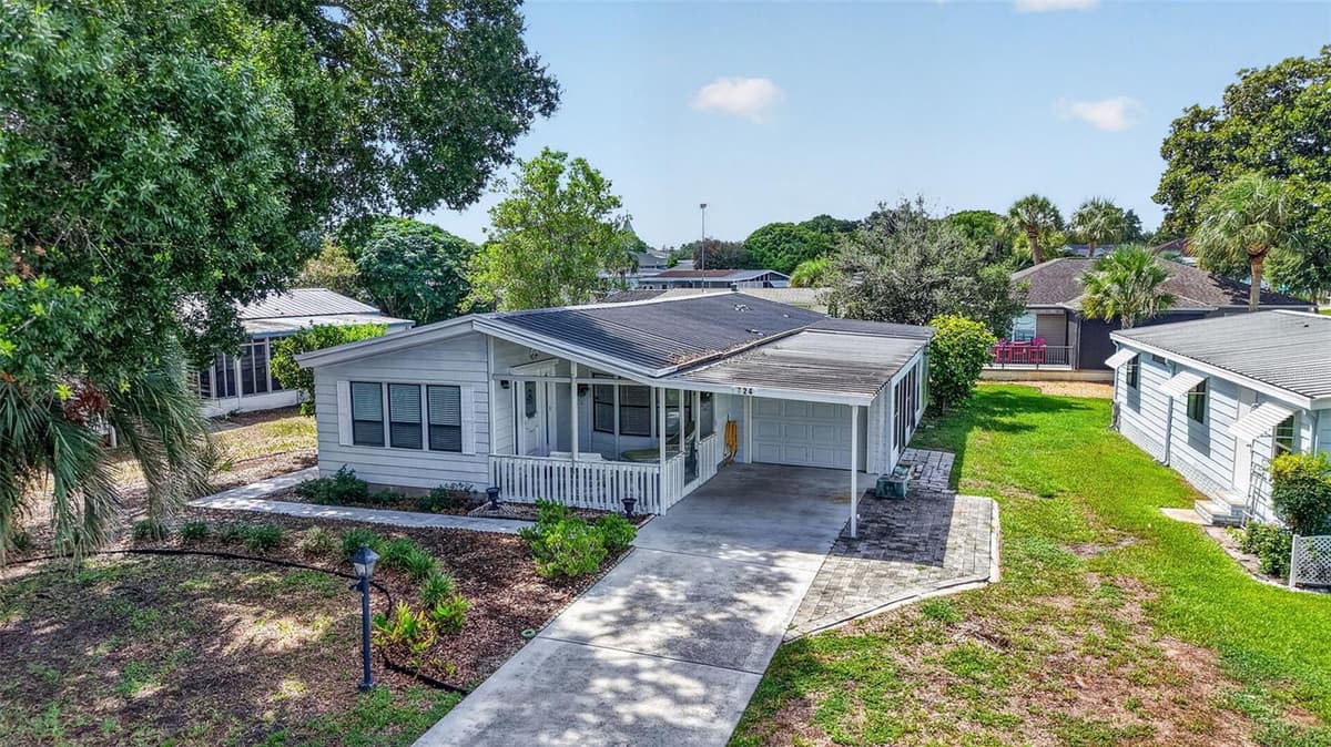724 JASON DRIVE — photo 3 of 31