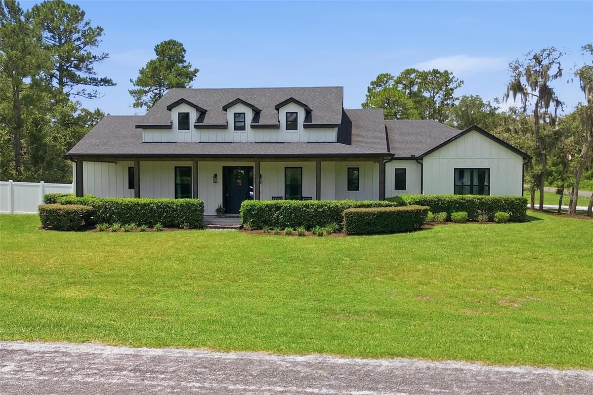 190 SCENIC MAGNOLIA DRIVE — photo 2 of 39