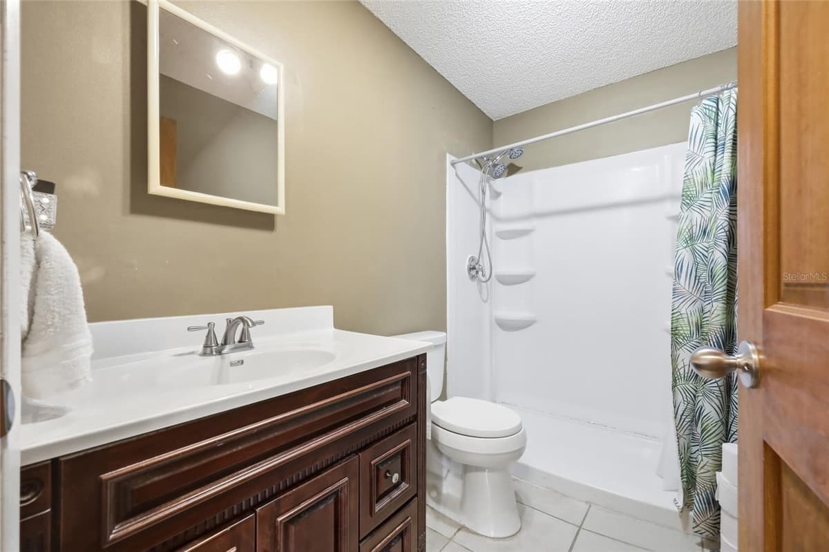 3672 RONDA DRIVE — photo 25 of 33