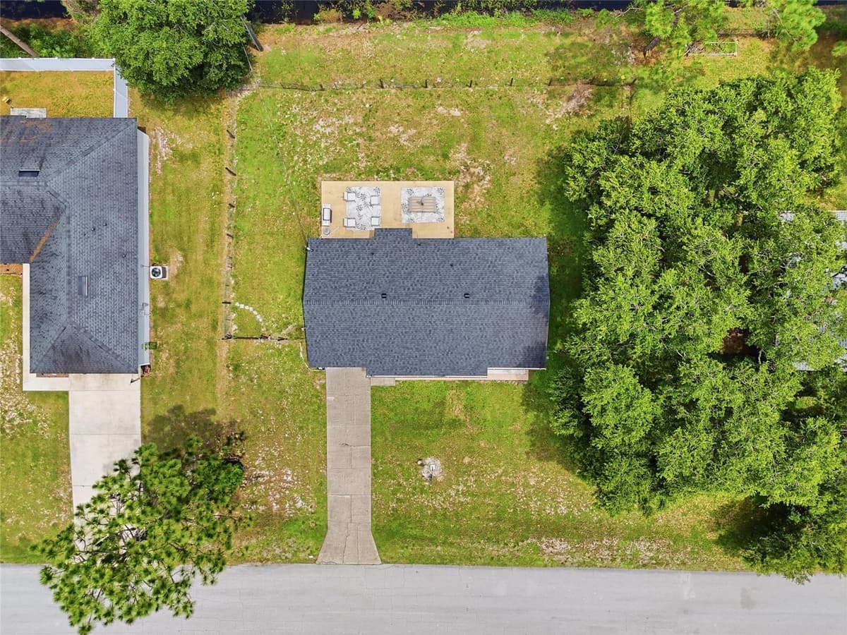 3672 RONDA DRIVE — photo 2 of 33