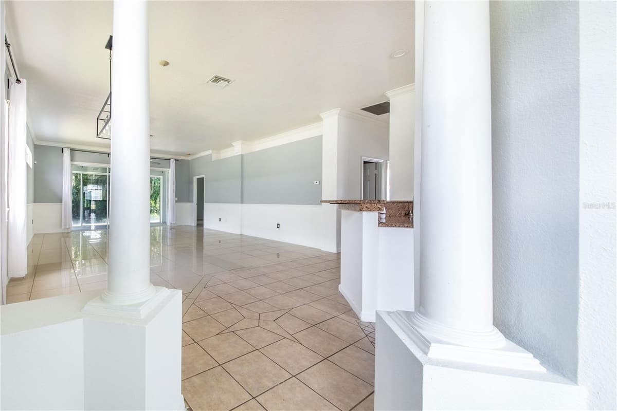 132 GOLF AIRE BOULEVARD — photo 7 of 39