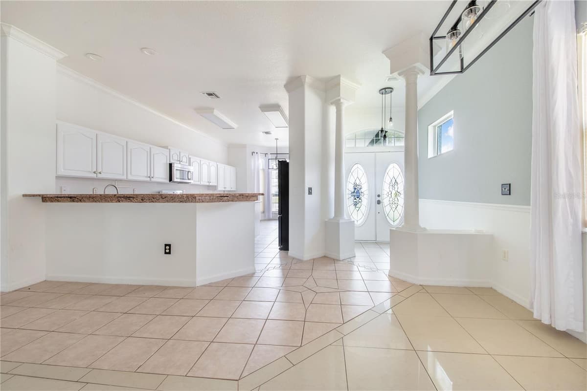 132 GOLF AIRE BOULEVARD — photo 9 of 39