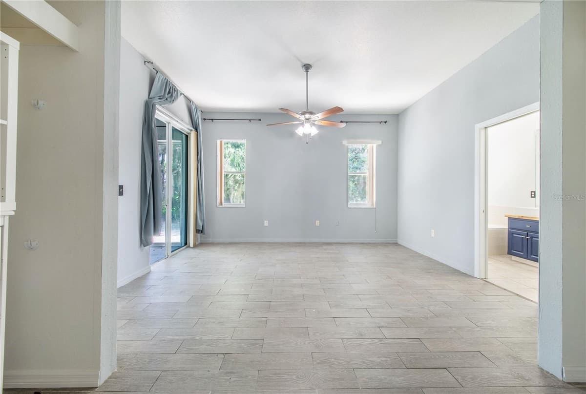 132 GOLF AIRE BOULEVARD — photo 18 of 39