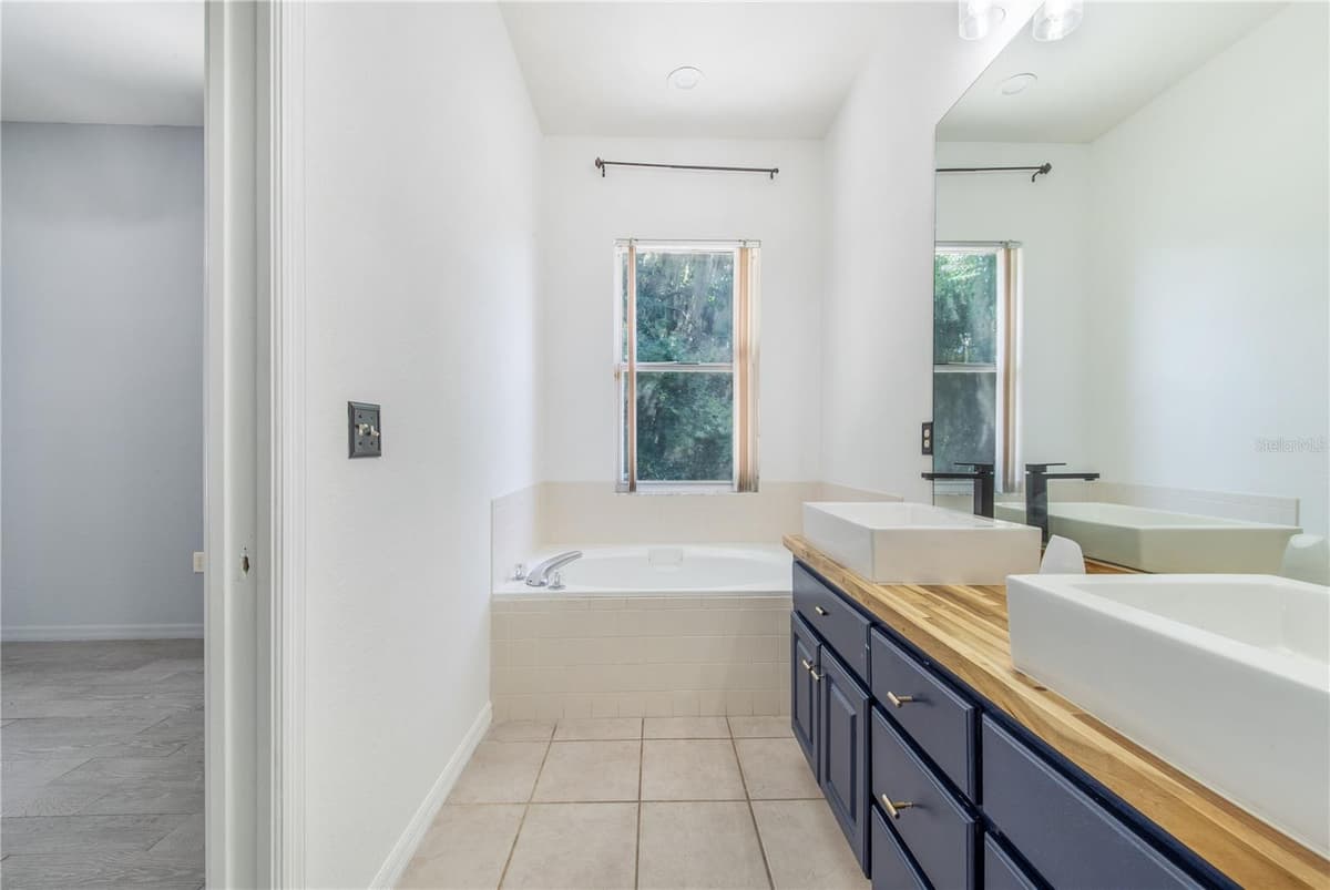 132 GOLF AIRE BOULEVARD — photo 21 of 39
