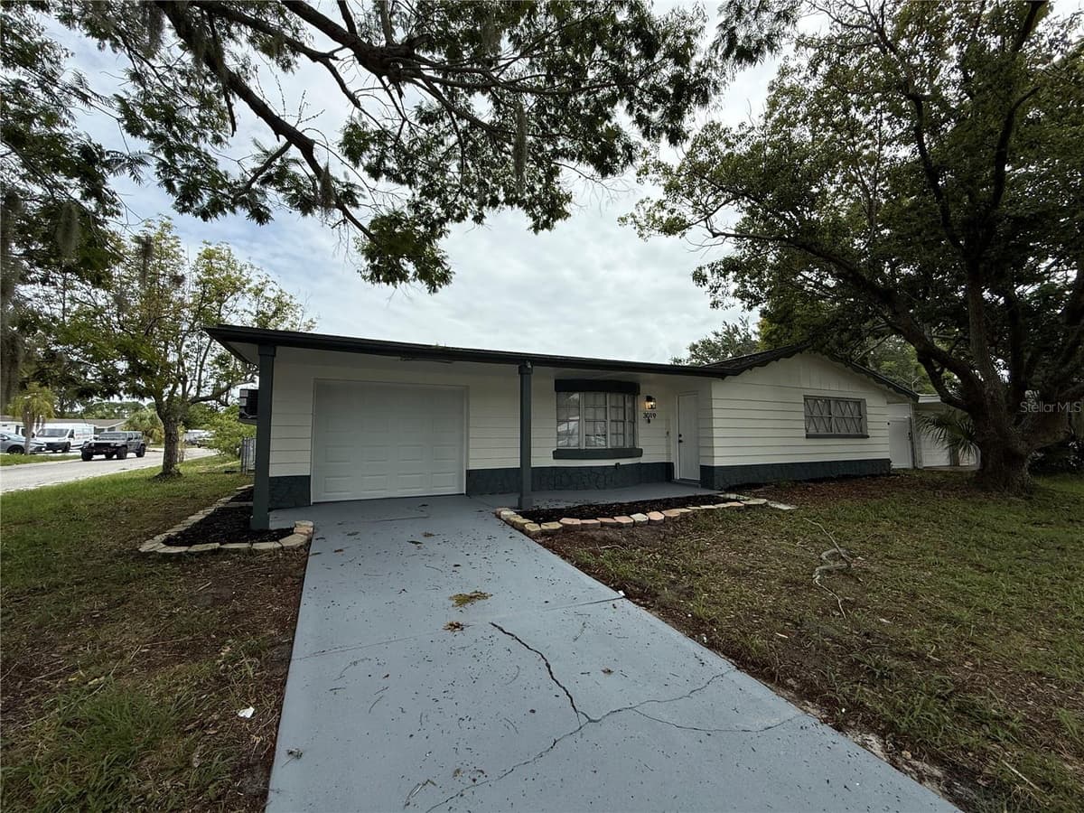 3019 LLOYD DRIVE — photo 1 of 13