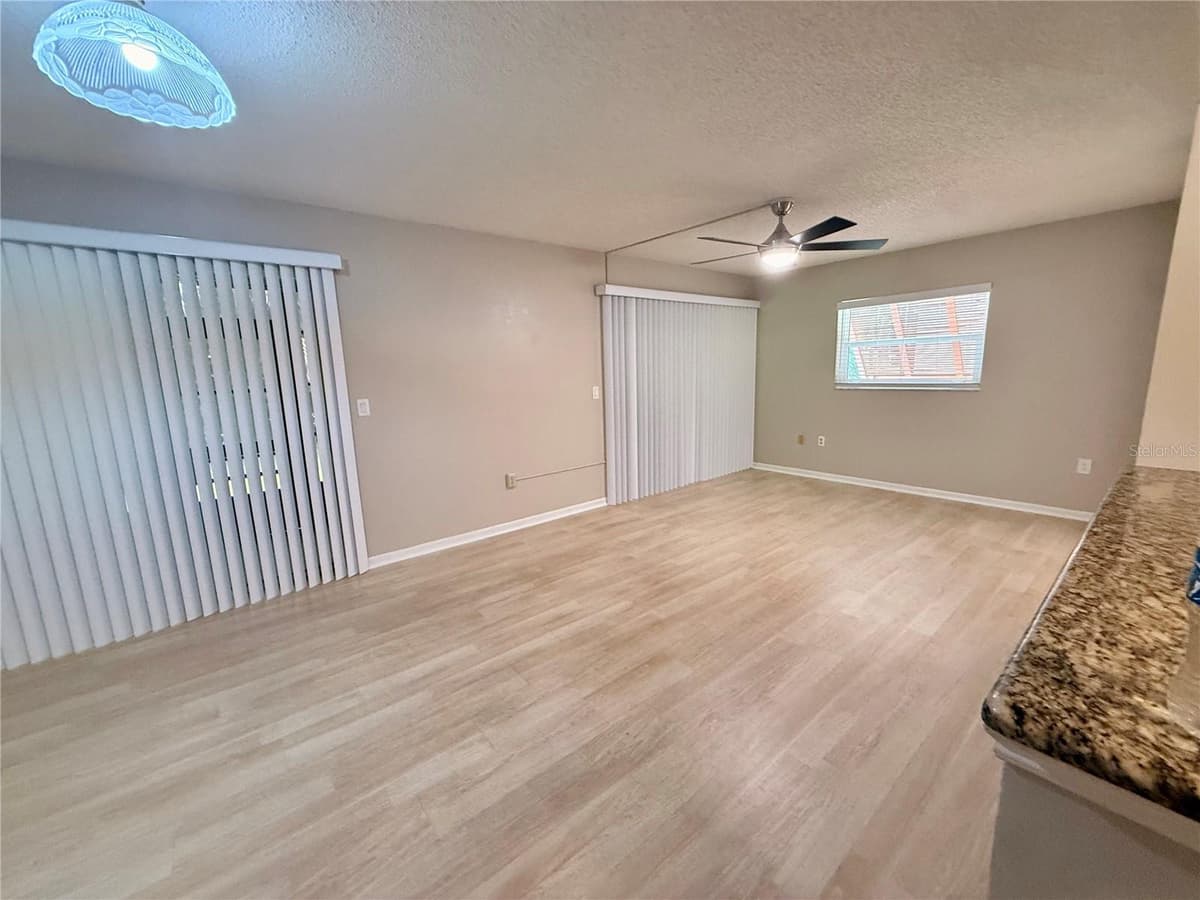 100 SWEETGUM WOODS COURT — photo 5 of 22