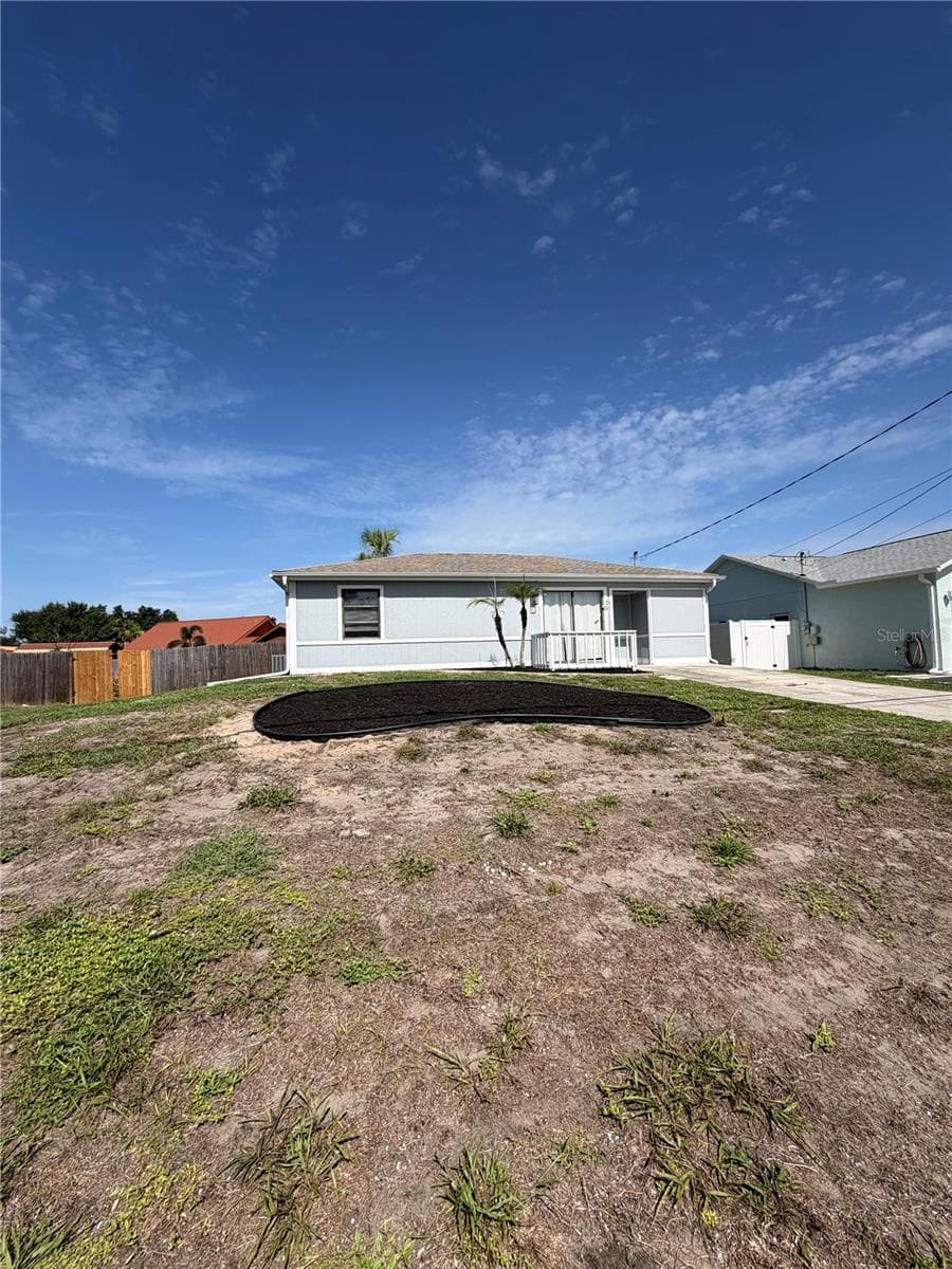 11748 OCEANSPRAY BOULEVARD — photo 11 of 21