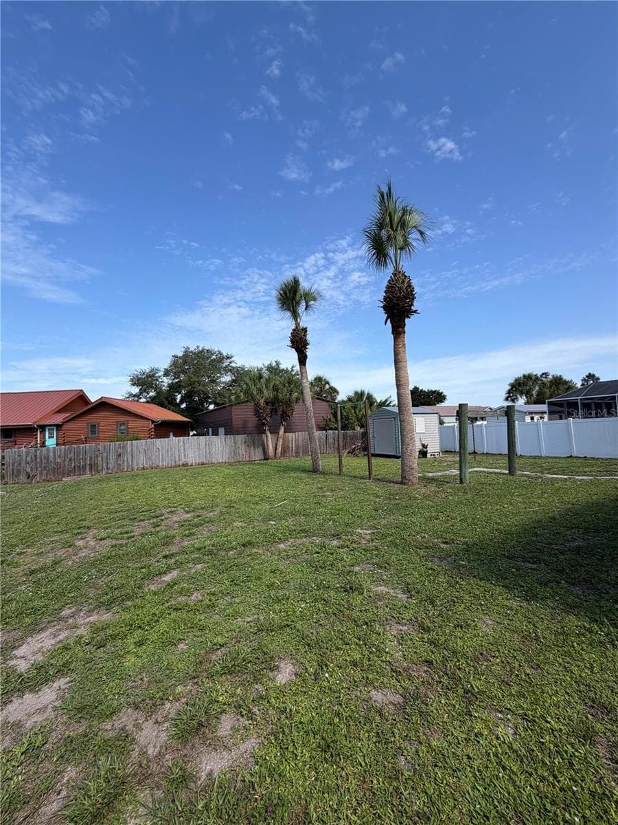 11748 OCEANSPRAY BOULEVARD — photo 20 of 21