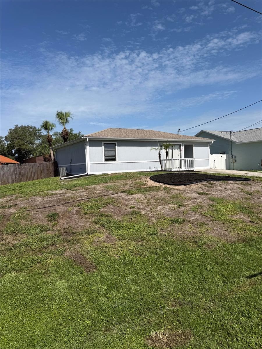 11748 OCEANSPRAY BOULEVARD — photo 9 of 21