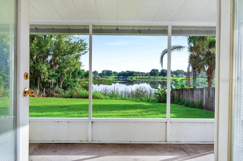57 CAYMAN CIRCLE — photo 2 of 46