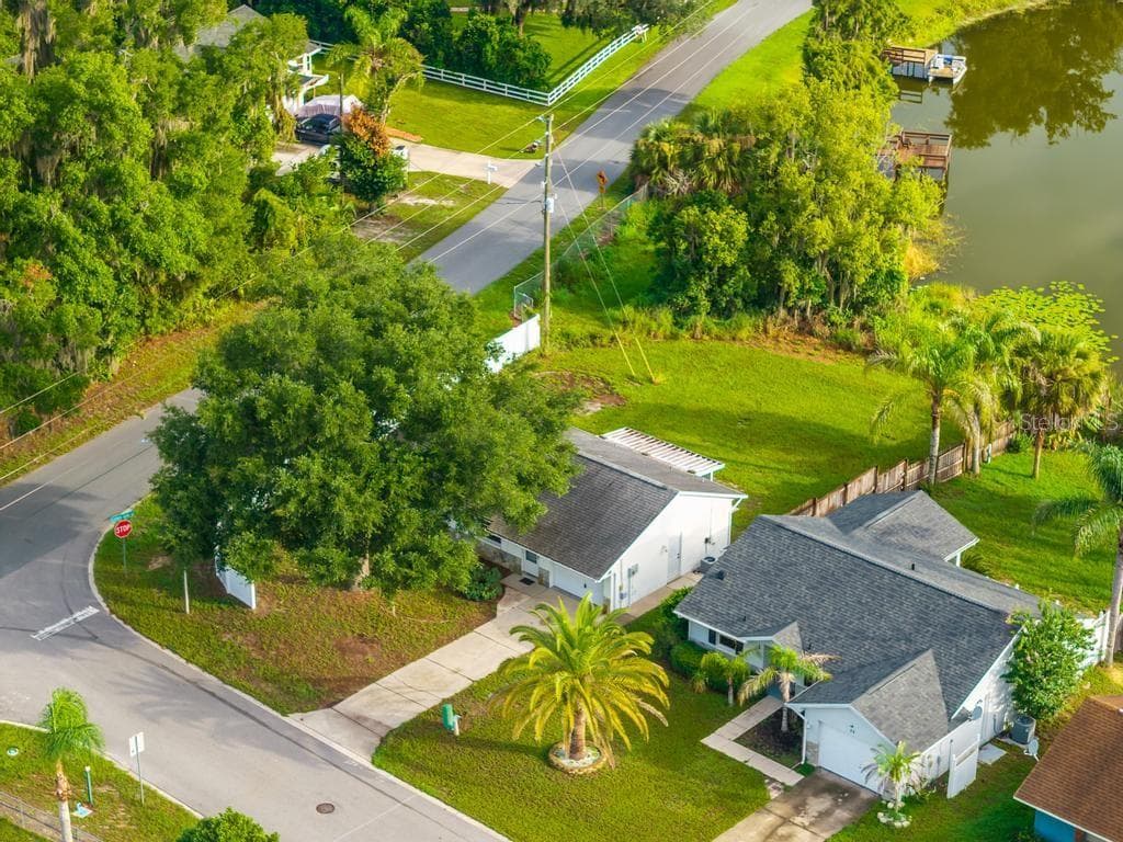 57 CAYMAN CIRCLE — photo 41 of 46