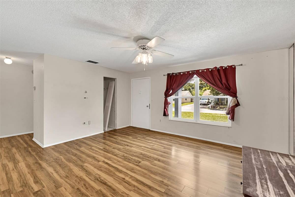 7412 HUMBOLDT AVENUE — photo 10 of 43