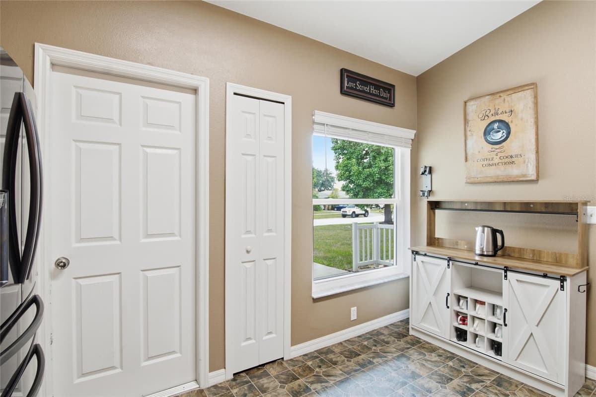 13326 PINYON DRIVE — photo 9 of 32