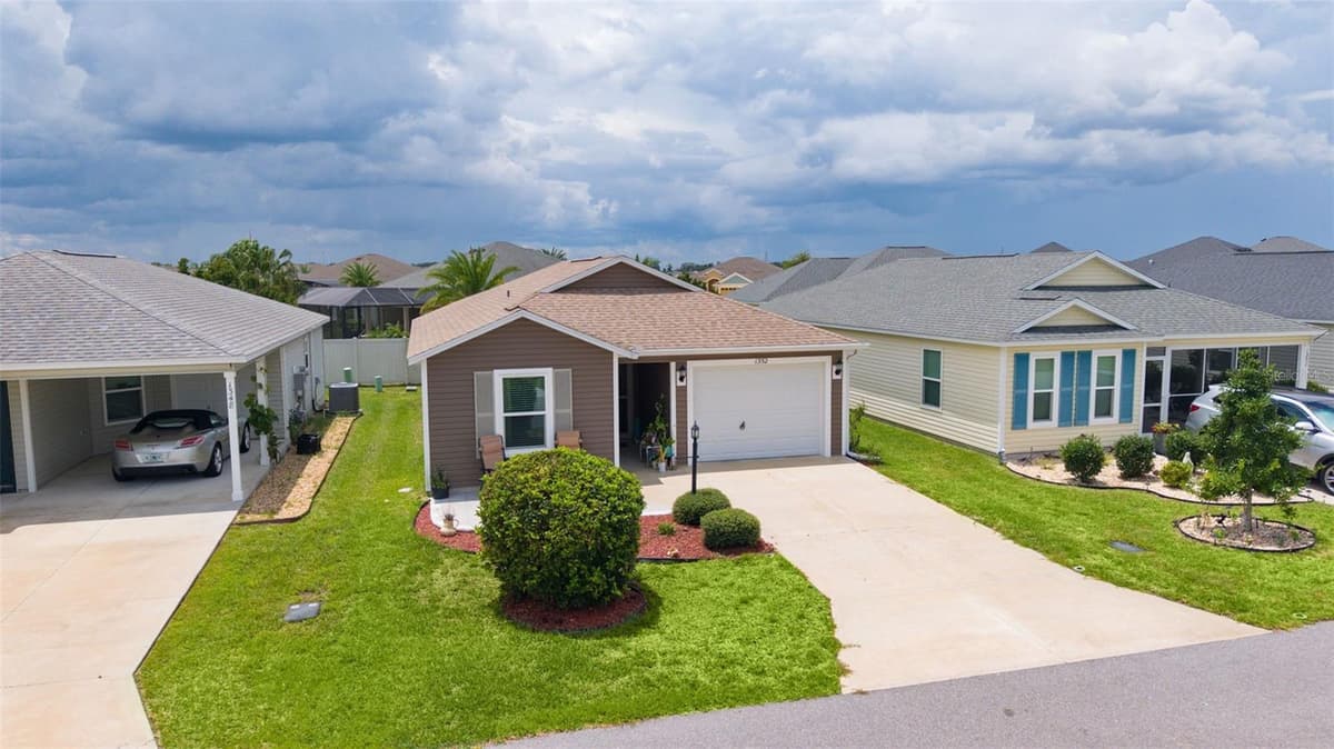 1352 MARYBETH LANE — photo 34 of 38