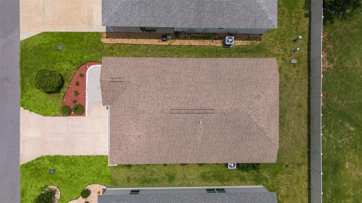 1352 MARYBETH LANE — photo 32 of 38