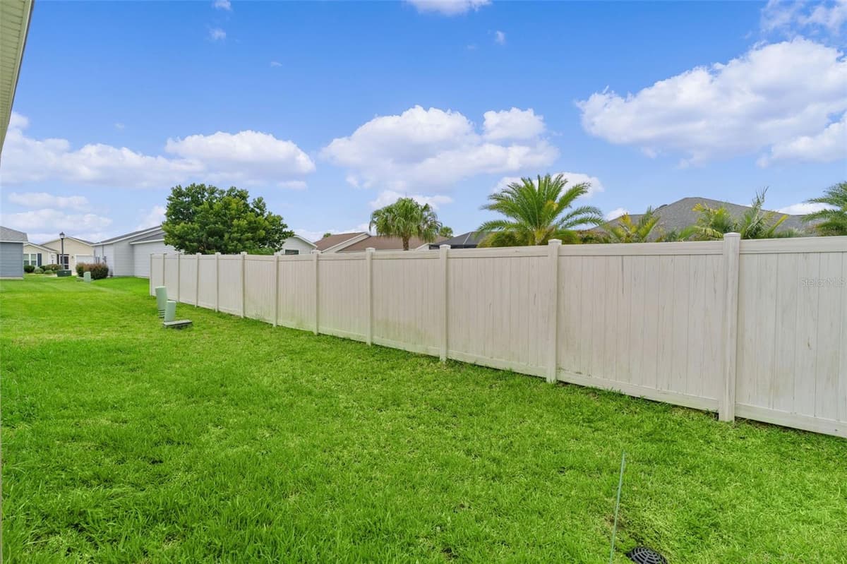 1352 MARYBETH LANE — photo 27 of 38