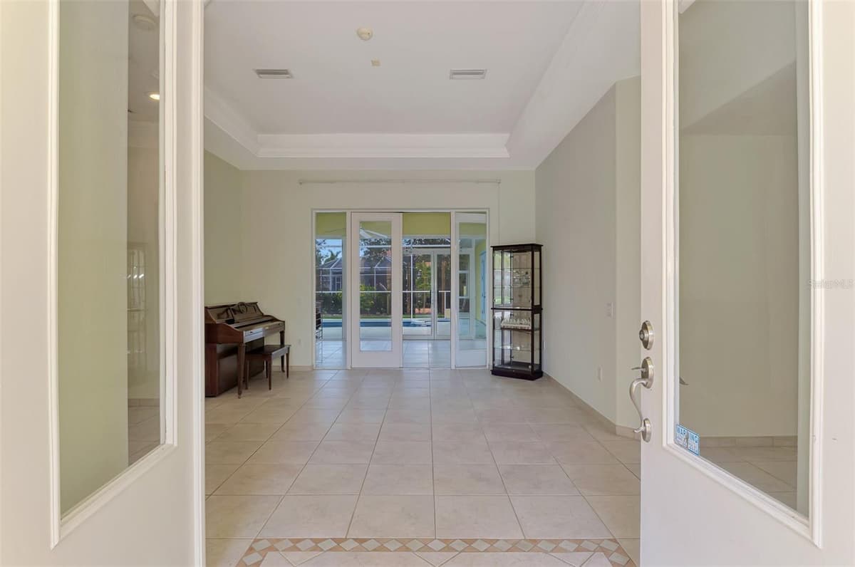 4708 SWEETMEADOW CIRCLE — photo 11 of 96